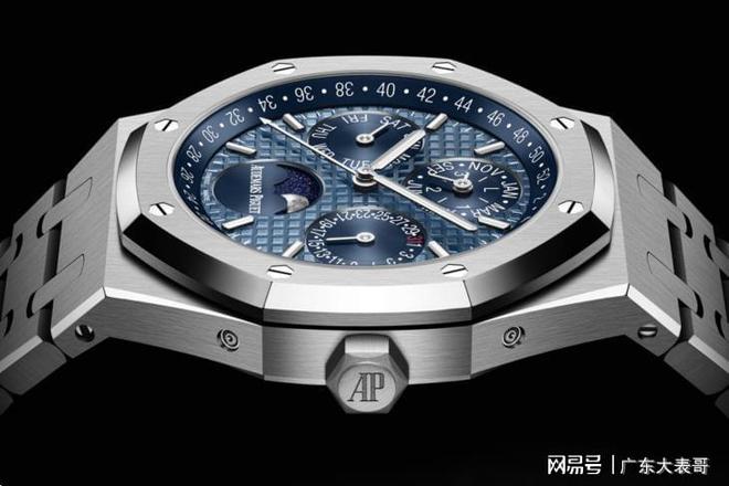LEJING乐竞·体育2024闰年适合佩戴的三款万年历运动表精钢腕表(图6)